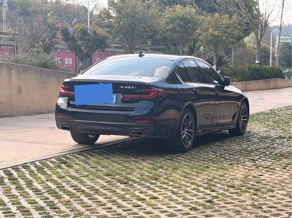 BMW BMW 5 Series (Imported) 2021 Model 525i M Sport Package 2021 - thumbnail 8
