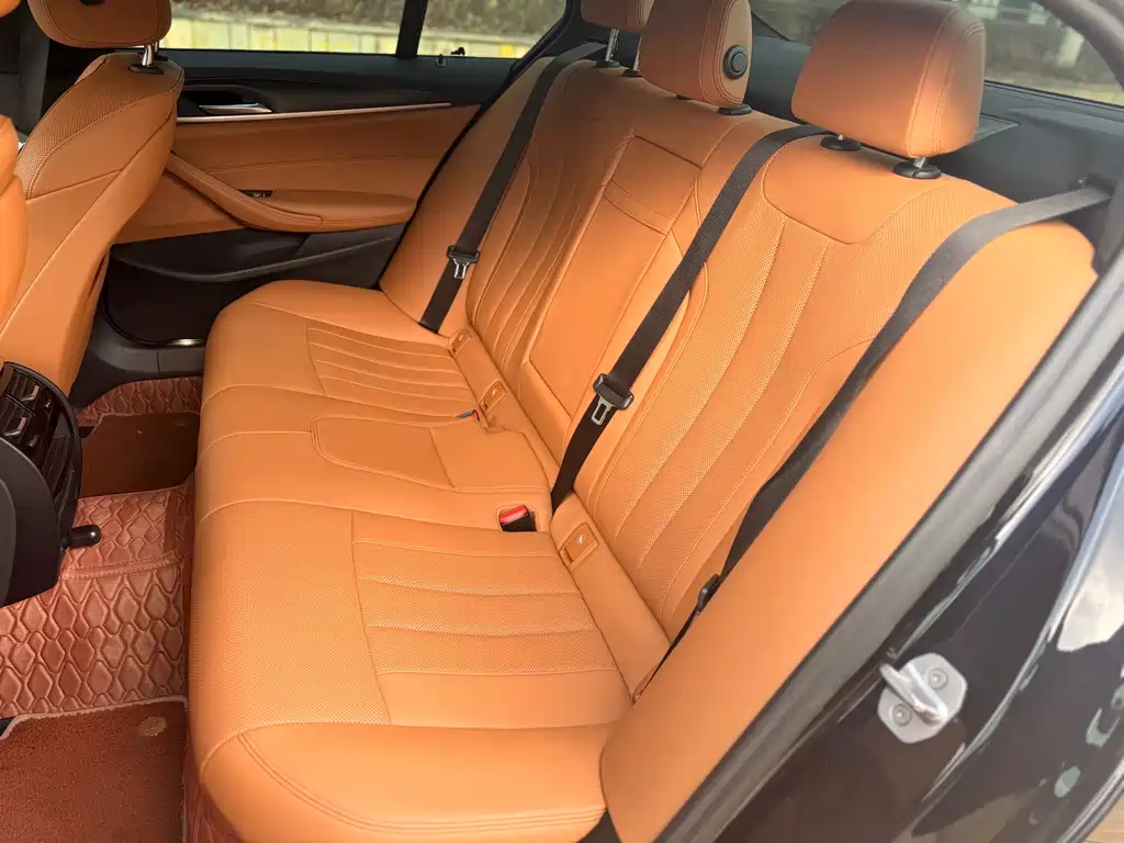 BMW BMW 5 Series (Imported) 2021 Model 525i M Sport Package 2021 - thumbnail 18