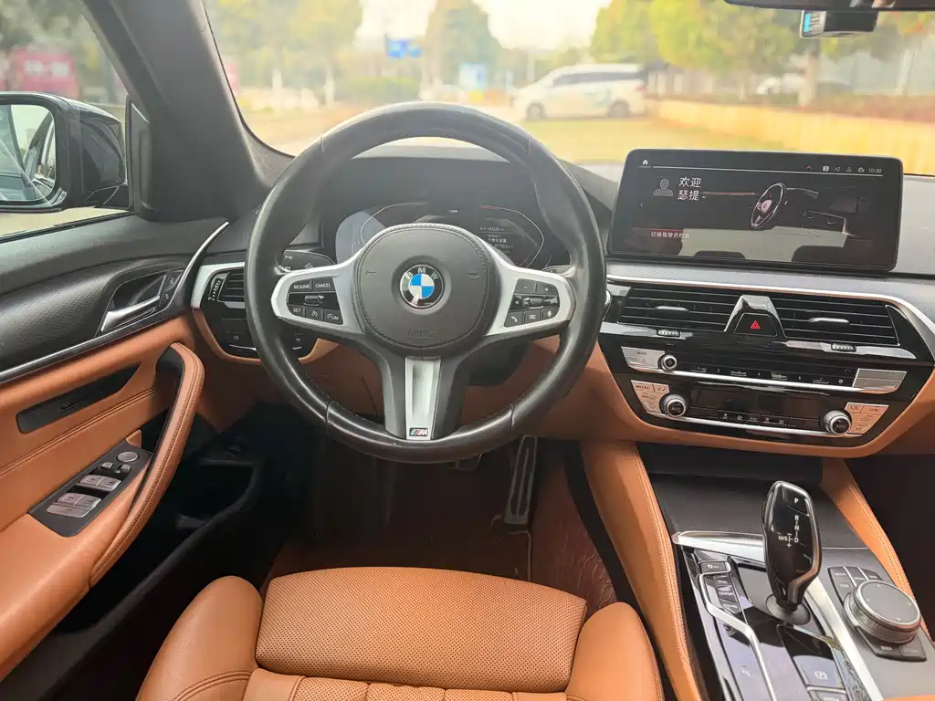 BMW BMW 5 Series (Imported) 2021 Model 525i M Sport Package 2021 - thumbnail 21
