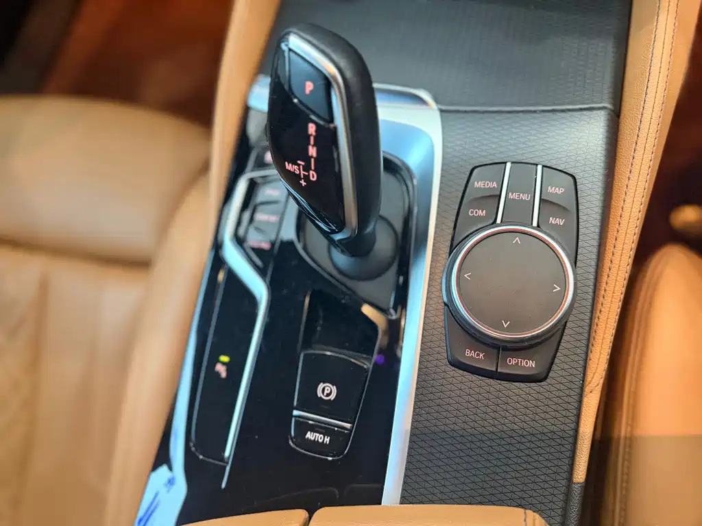 BMW BMW 5 Series (Imported) 2021 Model 525i M Sport Package 2021 - thumbnail 29
