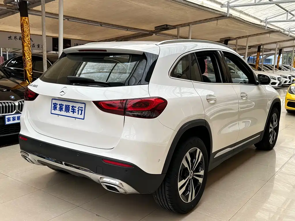Mercedes-Benz Mercedes-Benz GLA 2023 GLA 220 2023 - thumbnail 4