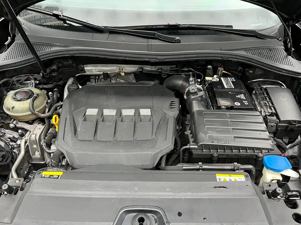 Volkswagen Tayron 2021 Model 330TSI 2WD 30th Anniversary Edition 2021 - thumbnail 5