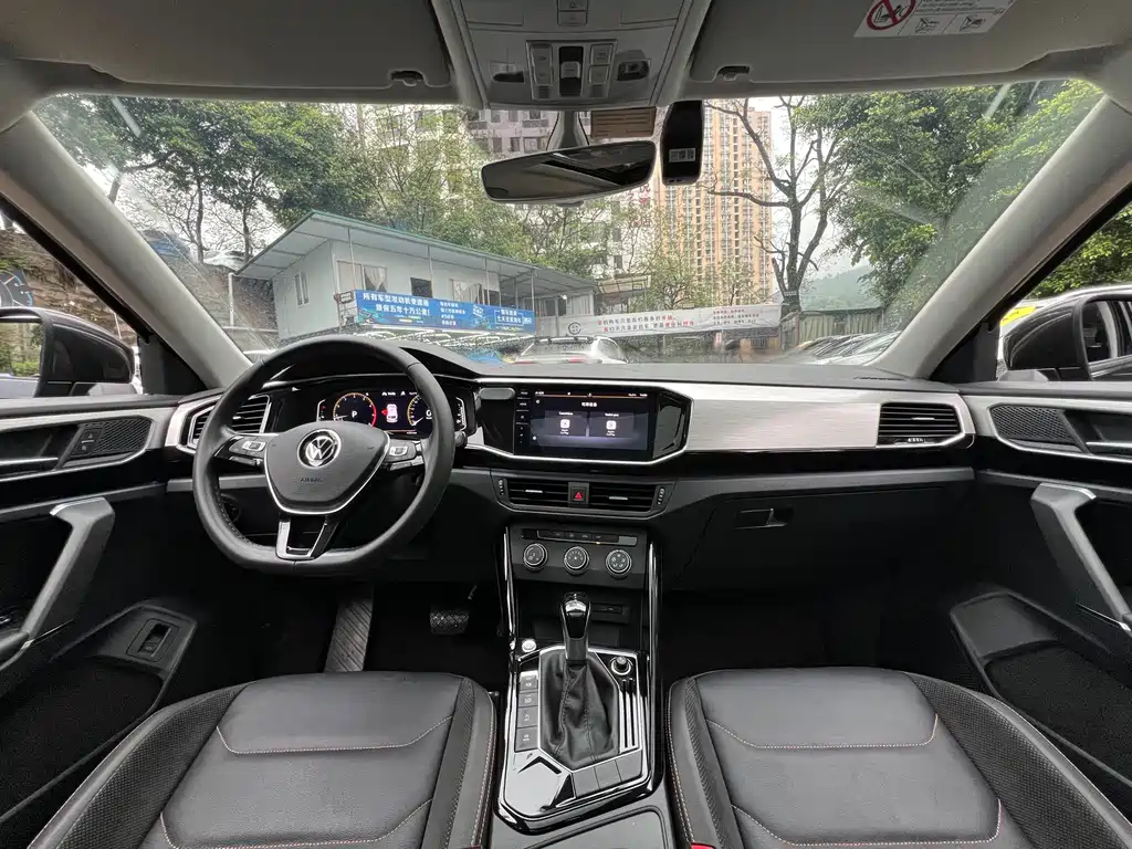 Volkswagen Tayron 2021 Model 330TSI 2WD 30th Anniversary Edition 2021 - thumbnail 17