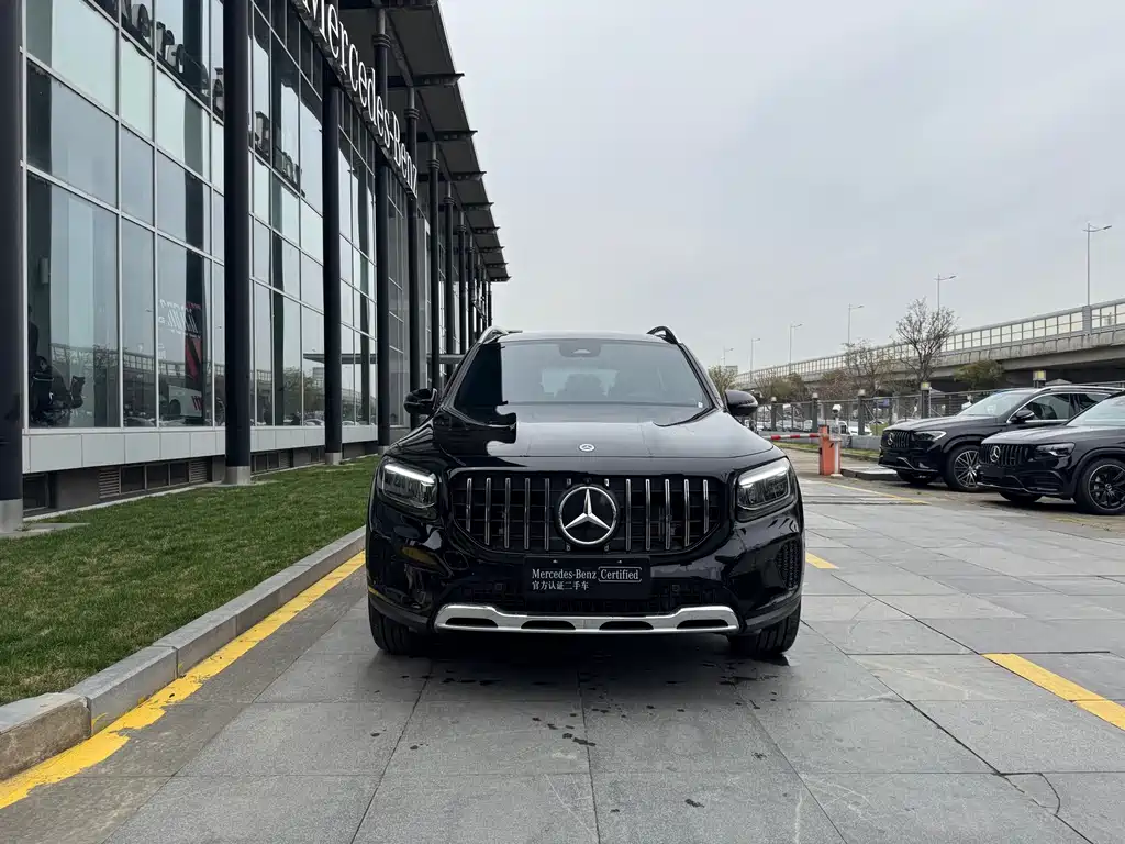 Mercedes-Benz Mercedes-Benz GLB 2024 GLB 200 Dynamic Edition 2024 - thumbnail 3