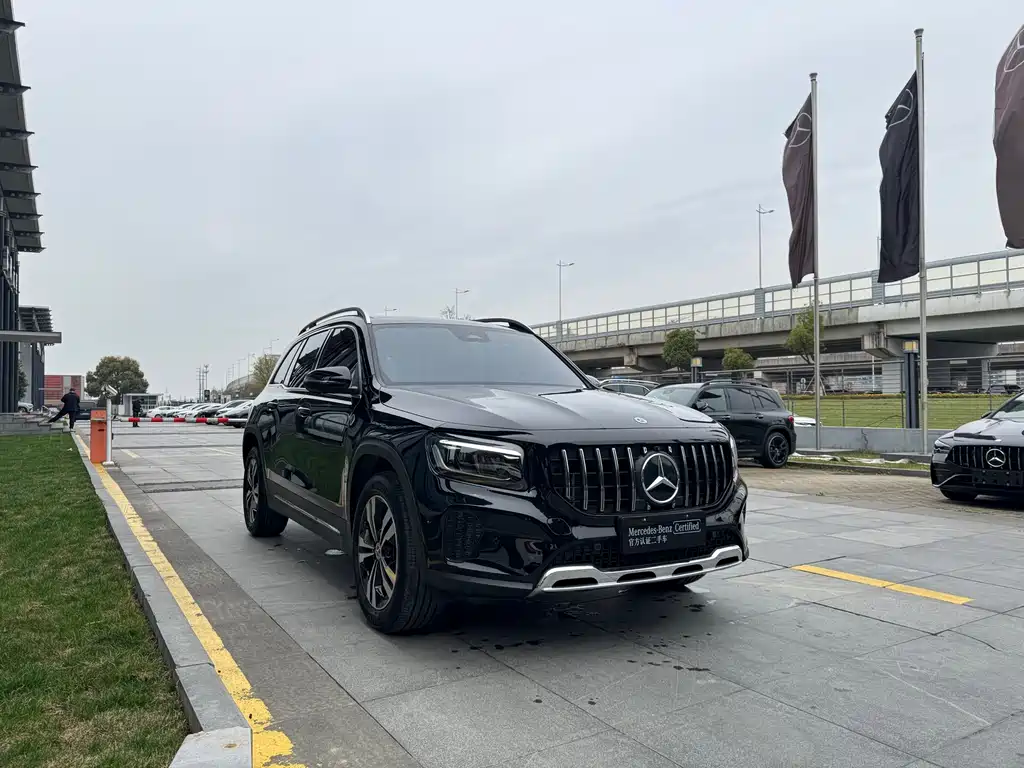 Mercedes-Benz Mercedes-Benz GLB 2024 GLB 200 Dynamic Edition 2024 - thumbnail 4