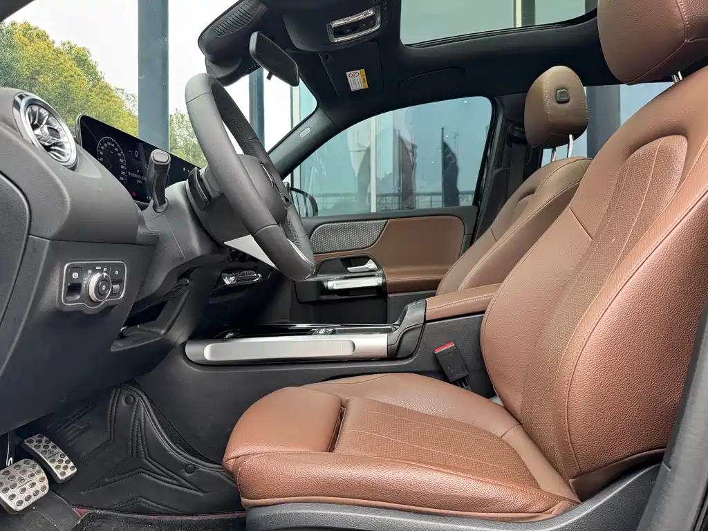 Mercedes-Benz Mercedes-Benz GLB 2024 GLB 200 Dynamic Edition 2024 - thumbnail 8