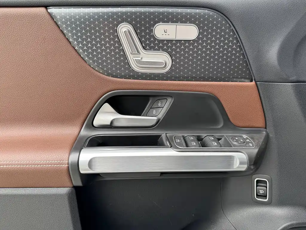 Mercedes-Benz Mercedes-Benz GLB 2024 GLB 200 Dynamic Edition 2024 - thumbnail 9