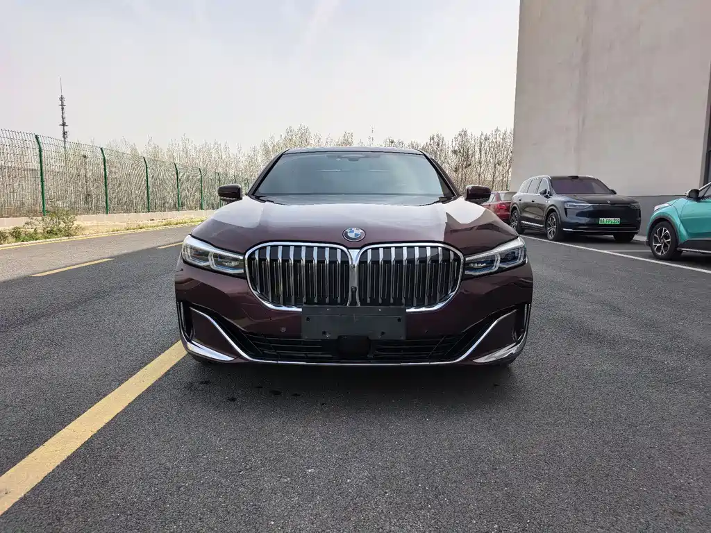 BMW BMW 7 Series 2022 740Li xDrive Executive Luxury Package 2022 - thumbnail 2