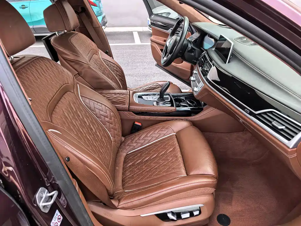 BMW BMW 7 Series 2022 740Li xDrive Executive Luxury Package 2022 - thumbnail 11