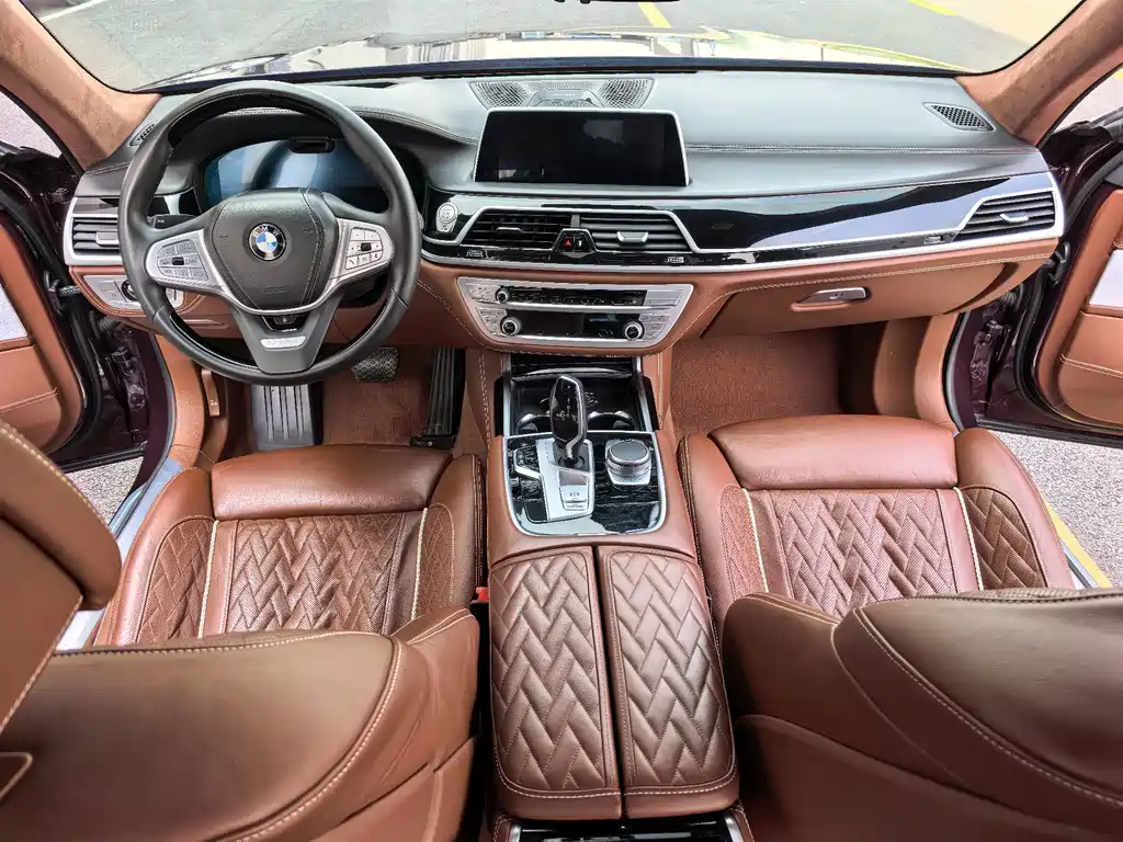 BMW BMW 7 Series 2022 740Li xDrive Executive Luxury Package 2022 - thumbnail 14
