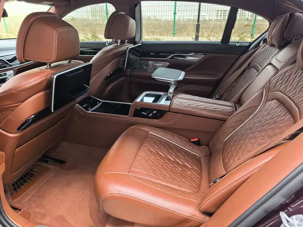 BMW BMW 7 Series 2022 740Li xDrive Executive Luxury Package 2022 - thumbnail 15
