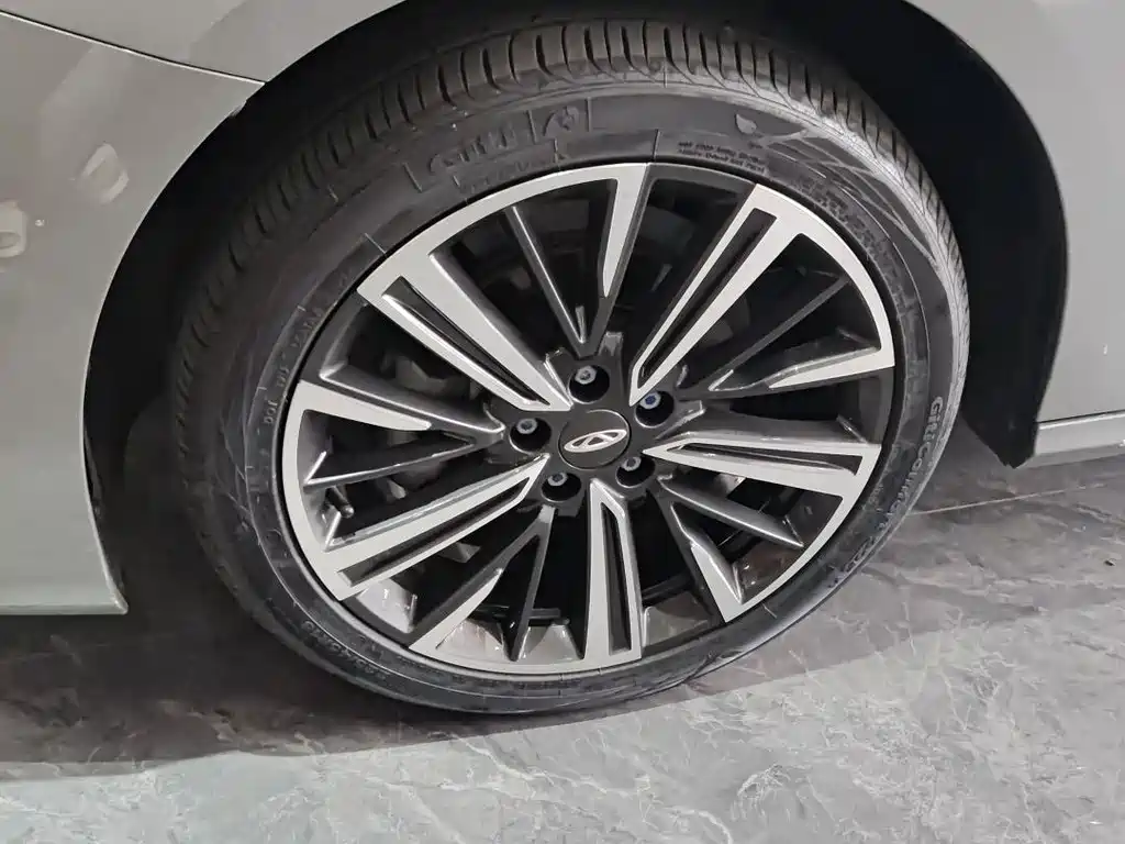 Chery Arrizo 8 2024 1.6T DCT Rui 2024 - thumbnail 6