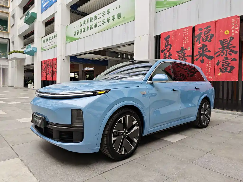 Li Auto Li L8 2025 Ultra Intelligent Upgrade Edition 2025