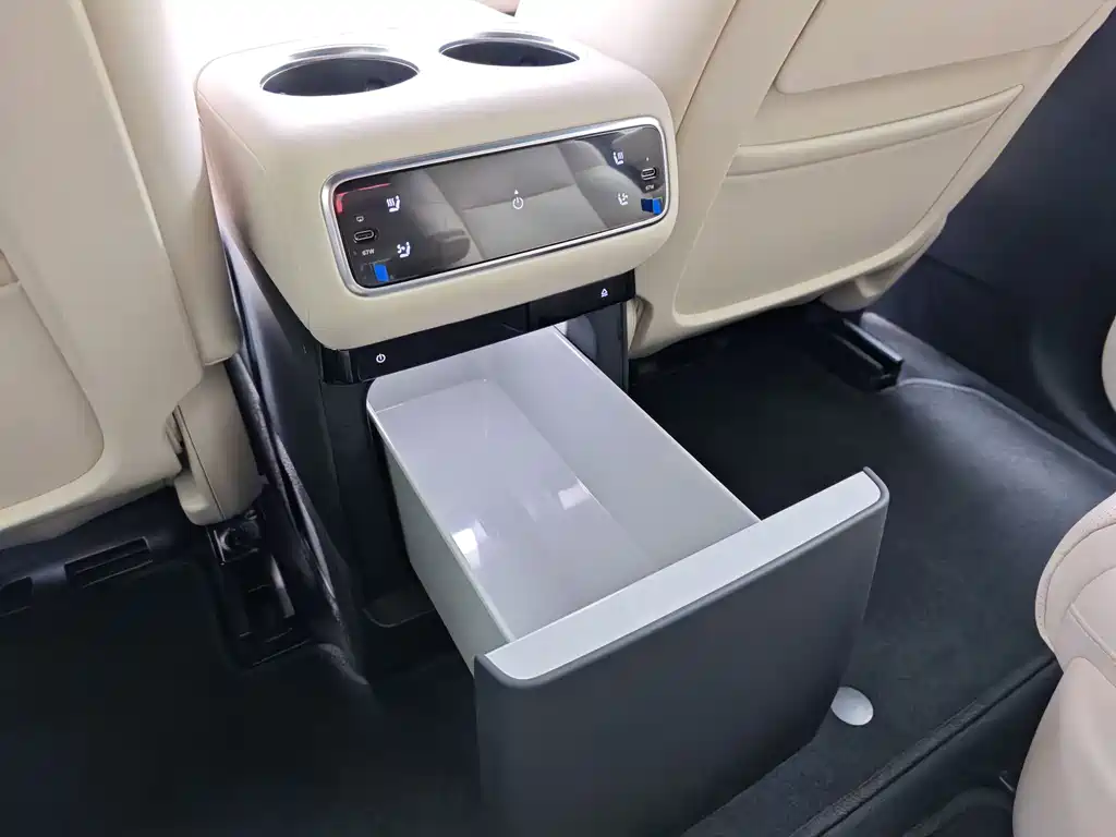 Li Auto Li L8 2025 Ultra Intelligent Upgrade Edition 2025 - thumbnail 15