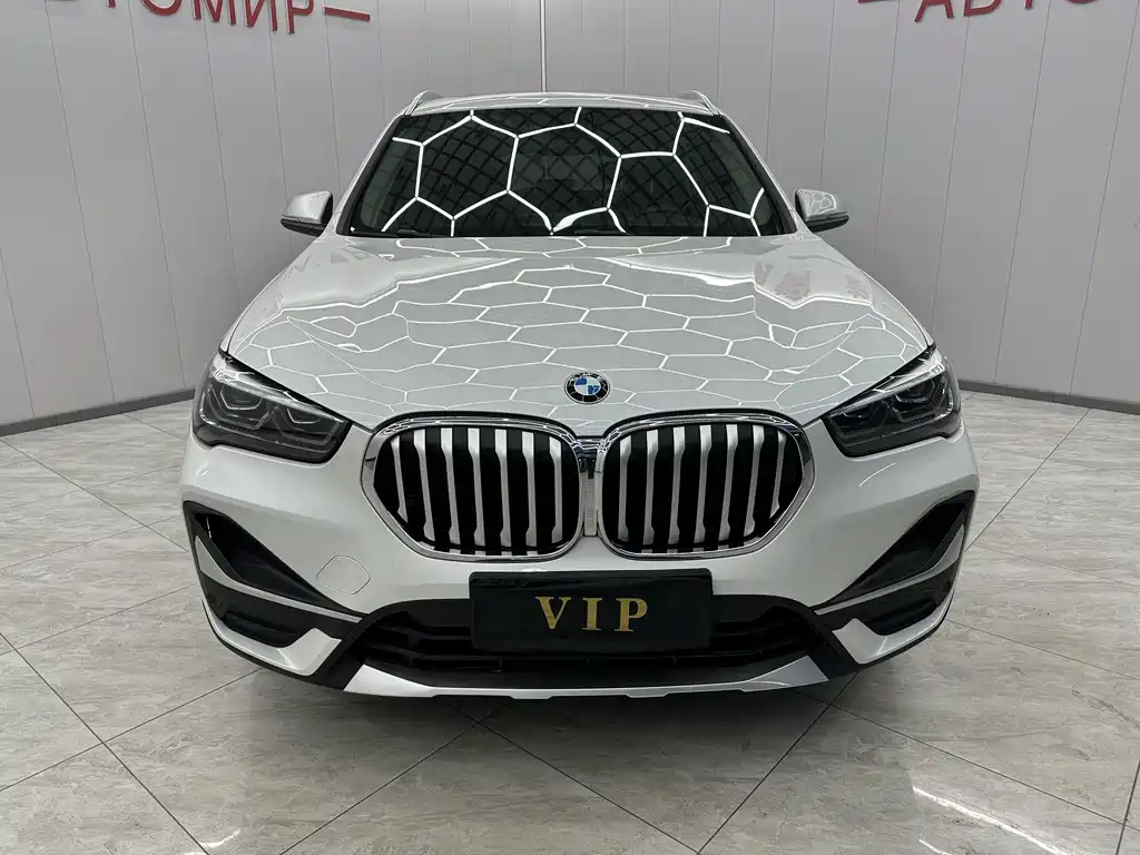 BMW BMW X1 2022 sDrive20Li Premium Model 2022 - thumbnail 3
