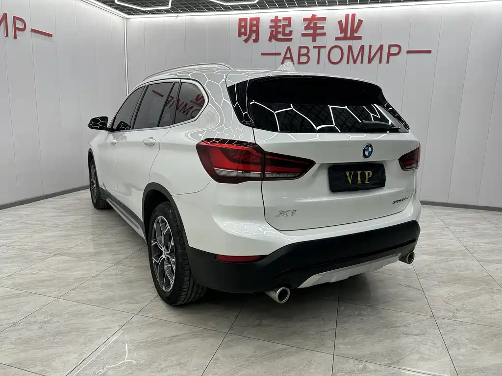 BMW BMW X1 2022 sDrive20Li Premium Model 2022 - thumbnail 8