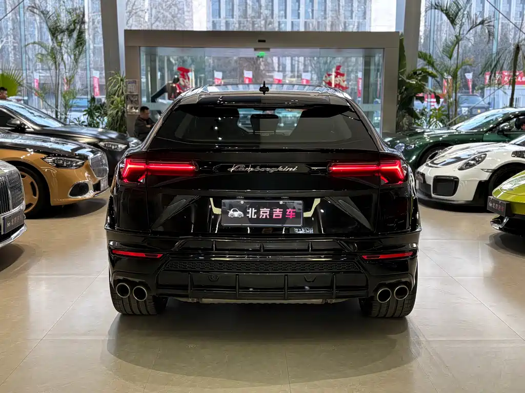 Lamborghini Lamborghini Urus 2023 4.0T V8 S 2023 - thumbnail 3