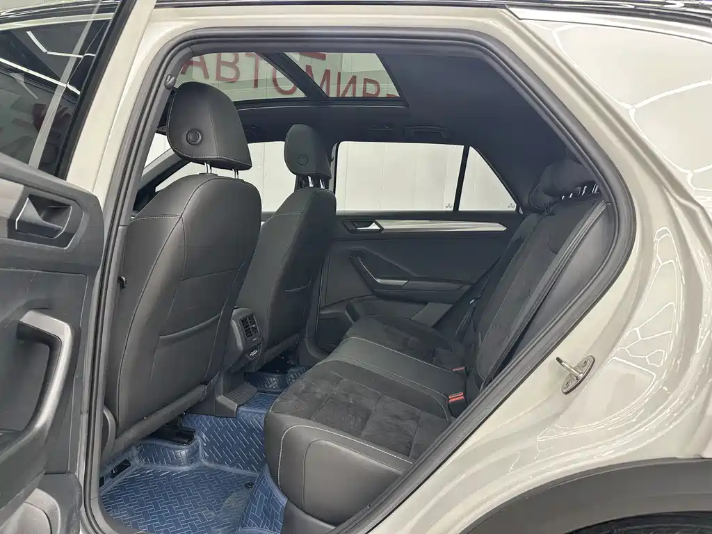 Volkswagen T-Roc 2022 280TSI DSG FWD R-Line Pro PLUS 2023 - thumbnail 5