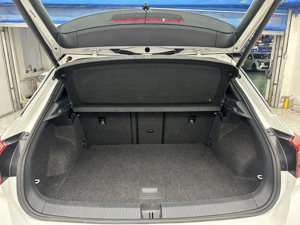 Volkswagen T-Roc 2022 280TSI DSG FWD R-Line Pro PLUS 2023 - thumbnail 17