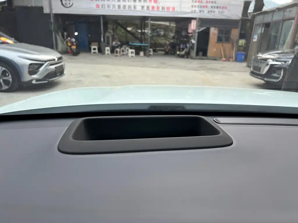 Li Auto Li L6 2024 Pro 2025 - thumbnail 13