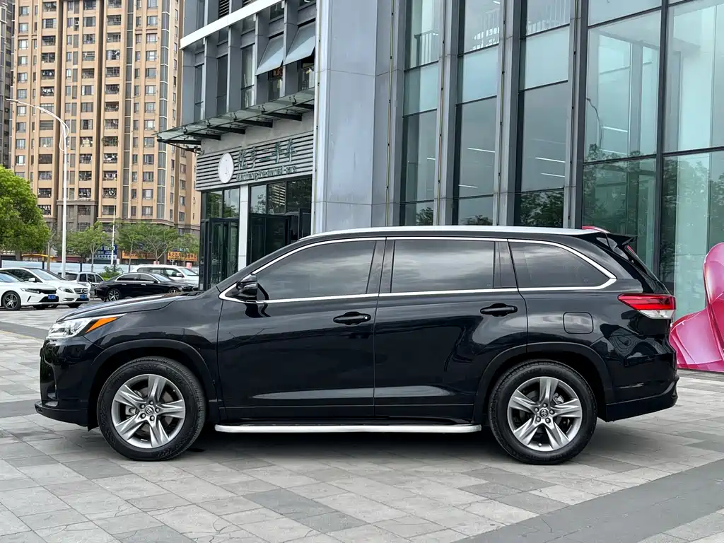 Toyota Toyota Highlander 2021 2.0T AWD Luxury 7-seater 2021 - thumbnail 4