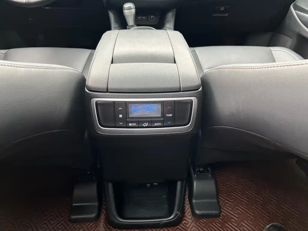 Toyota Toyota Highlander 2021 2.0T AWD Luxury 7-seater 2021 - thumbnail 22