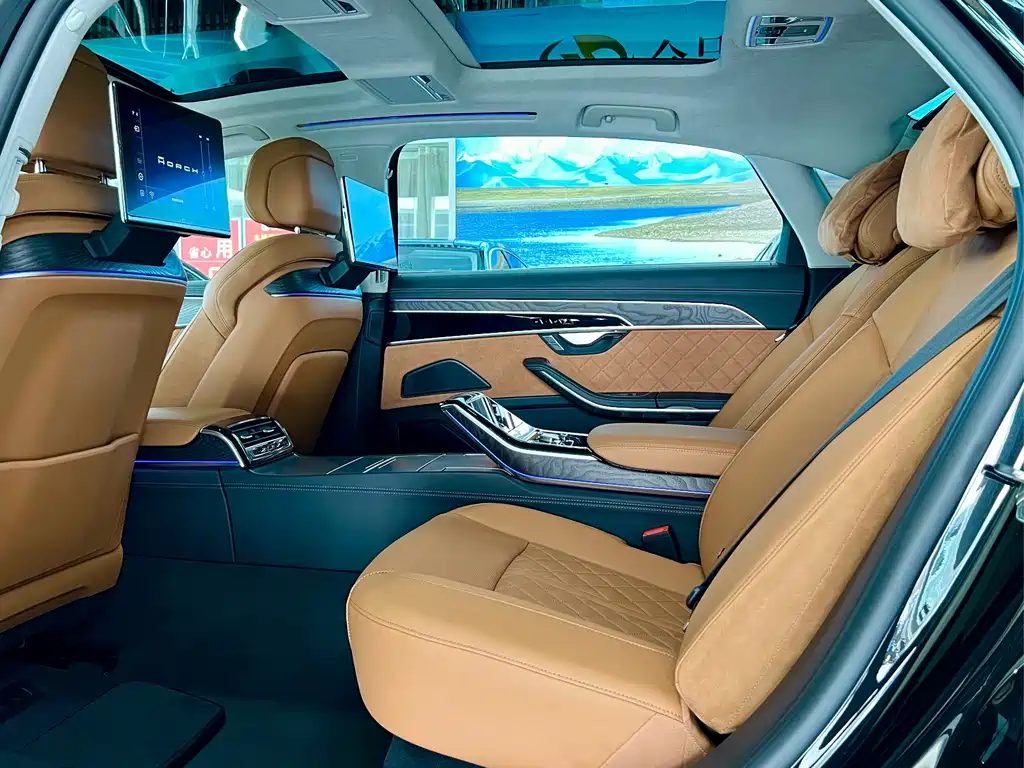 Audi Audi A8 2022 A8L Horch Founder's Edition Classic 2023 - thumbnail 11