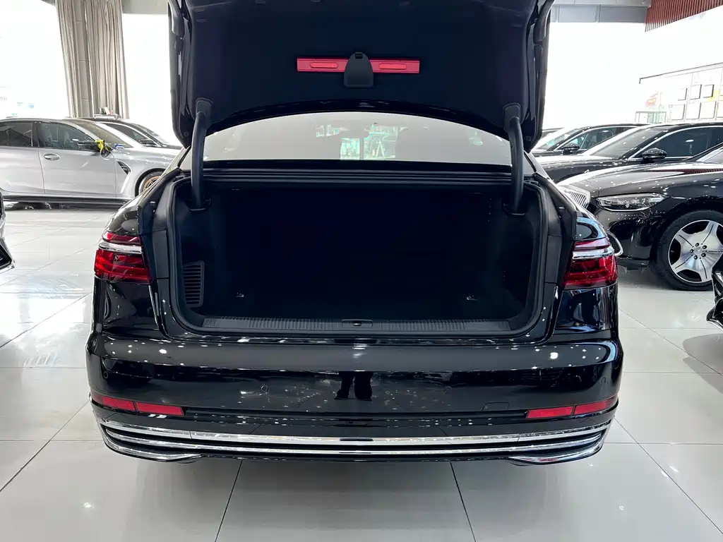 Audi Audi A8 2022 A8L Horch Founder's Edition Classic 2023 - thumbnail 26