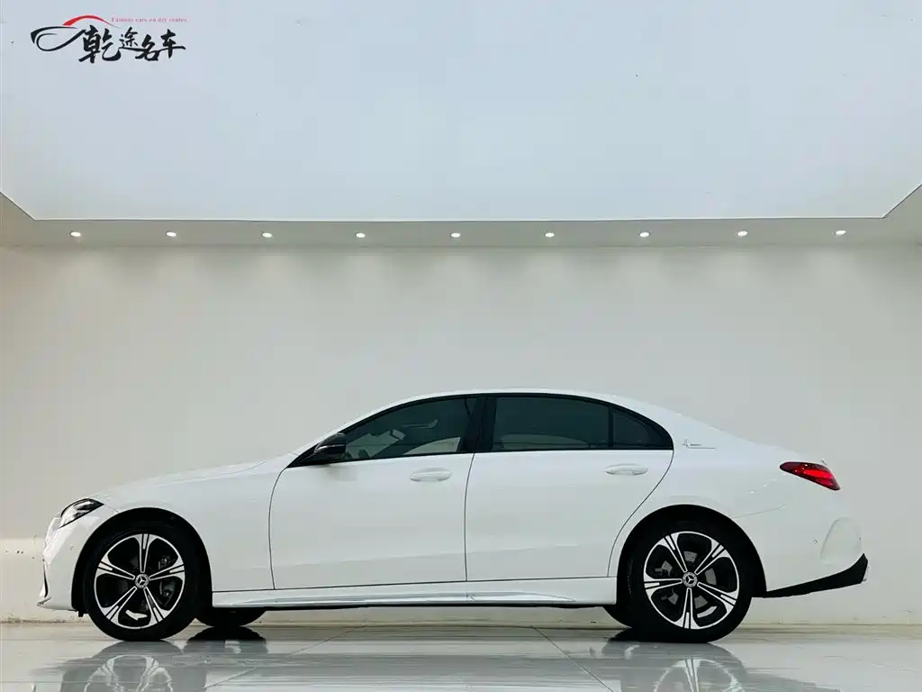 Mercedes-Benz Mercedes-Benz C-Class 2022 C 260 L Night Sport Edition 2022 - thumbnail 4