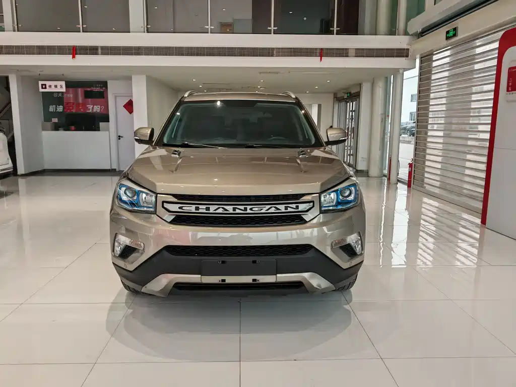 Changan Changan CS75 2016 1.8T Automatic Elite Model National V 2015 - thumbnail 2