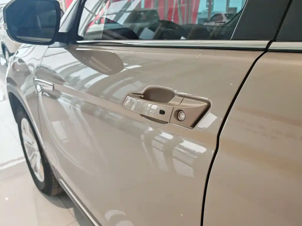 Changan Changan CS75 2016 1.8T Automatic Elite Model National V 2015 - thumbnail 5