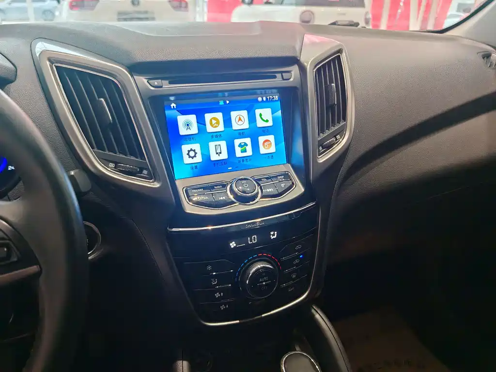 Changan Changan CS75 2016 1.8T Automatic Elite Model National V 2015 - thumbnail 9