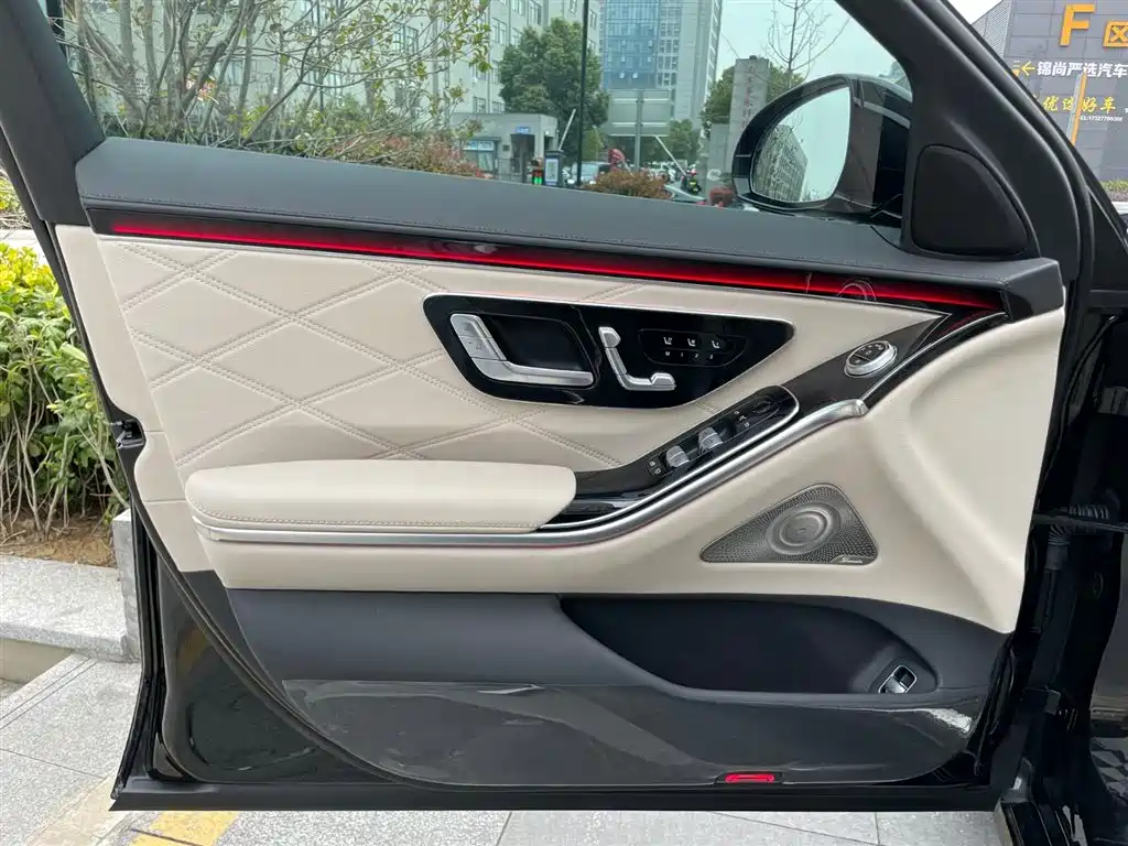 Mercedes-Benz Maybach S-Class 2025 S 480 4MATIC 2025 - thumbnail 10