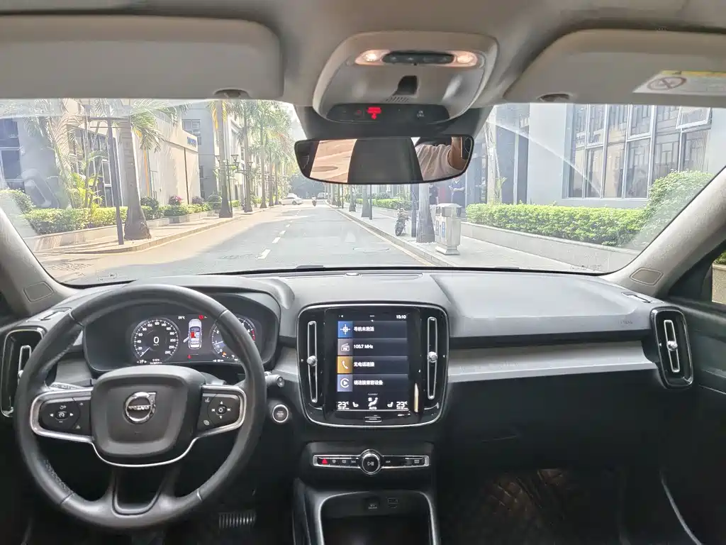 Volvo Volvo XC40 2022 T4 AWD Momentum Luxury Edition 2022 - thumbnail 7
