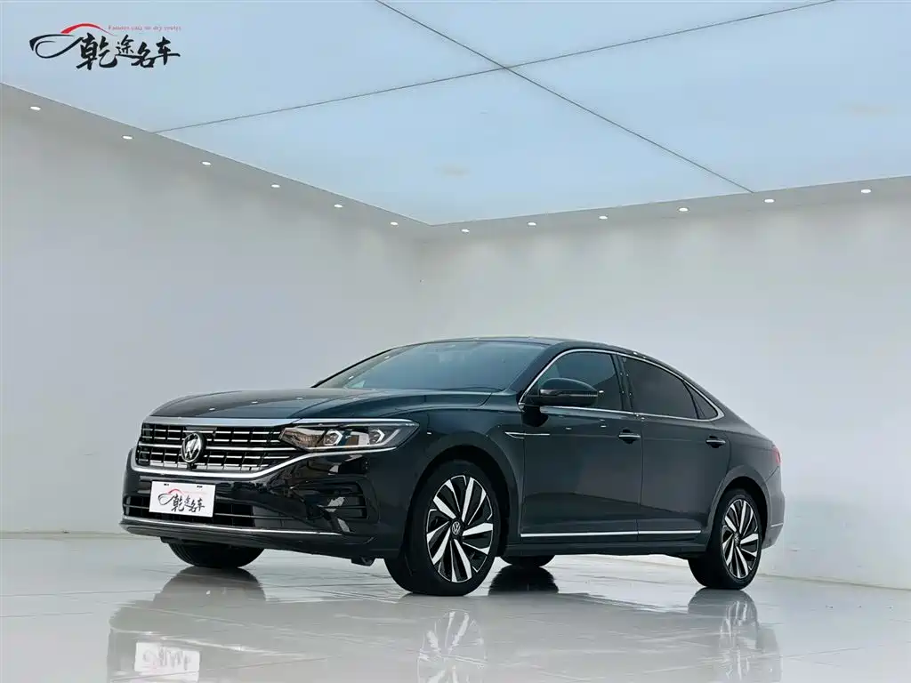 Volkswagen Volkswagen Passat 2024 380TSI Luxury Edition 2023