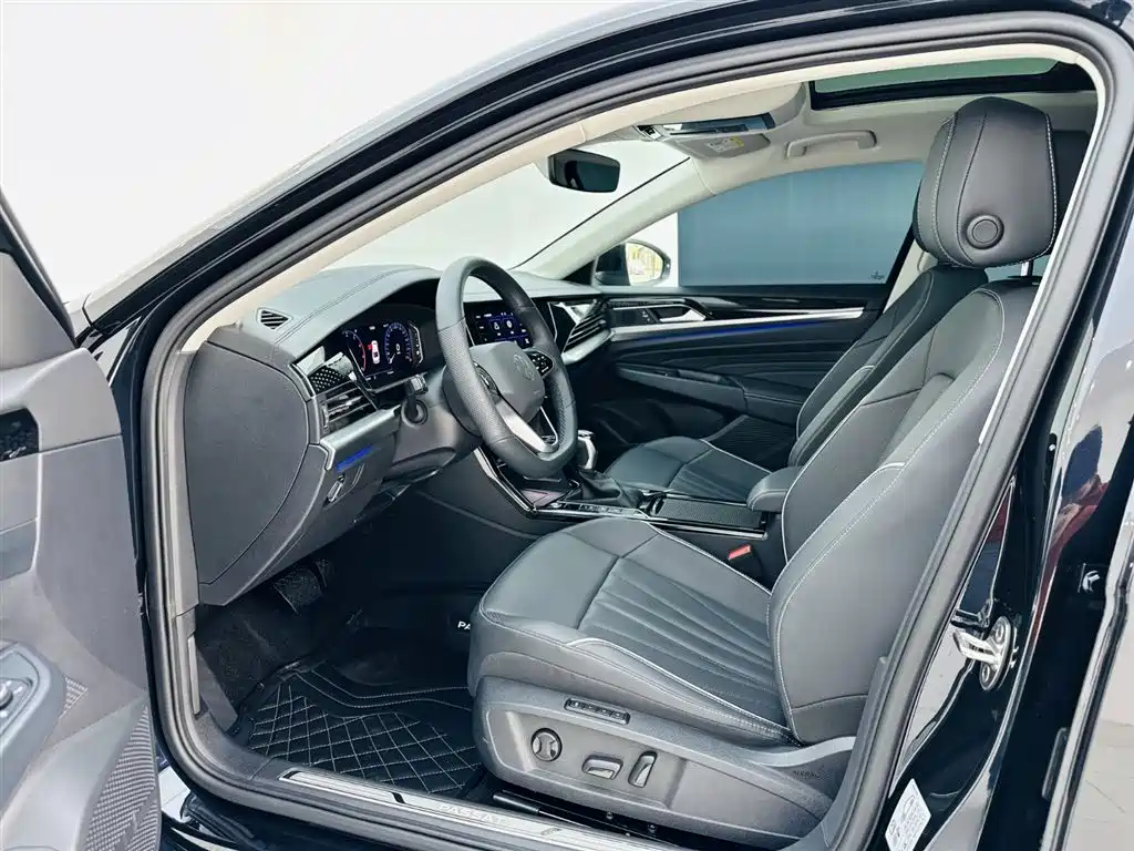 Volkswagen Volkswagen Passat 2024 380TSI Luxury Edition 2023 - thumbnail 13
