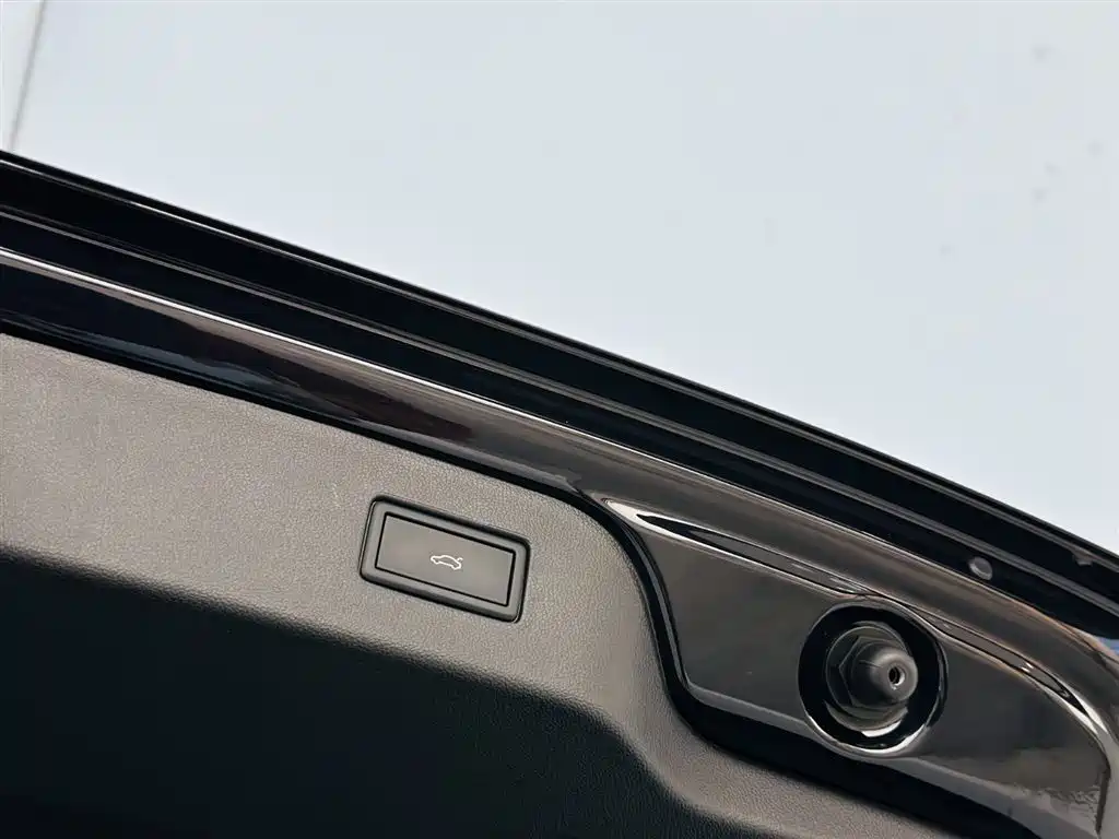 Volkswagen Volkswagen Passat 2024 380TSI Luxury Edition 2023 - thumbnail 26