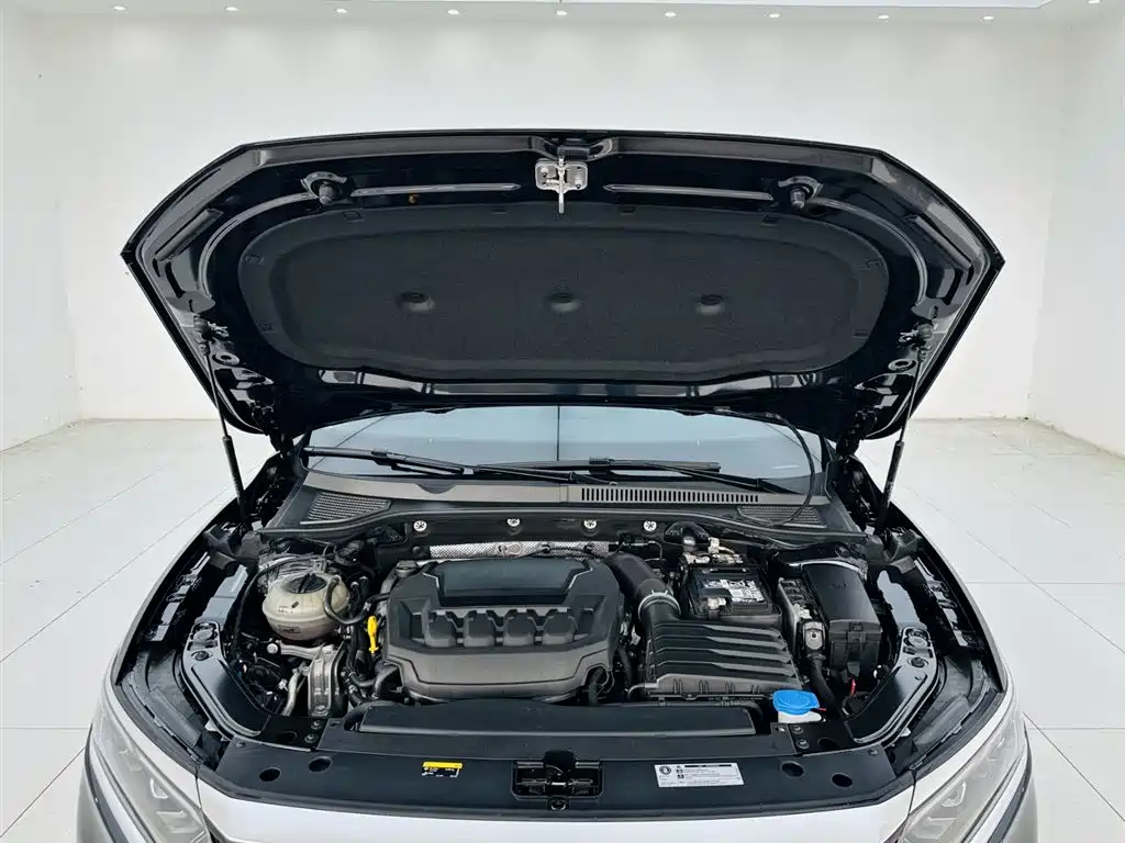 Volkswagen Volkswagen Passat 2024 380TSI Luxury Edition 2023 - thumbnail 27