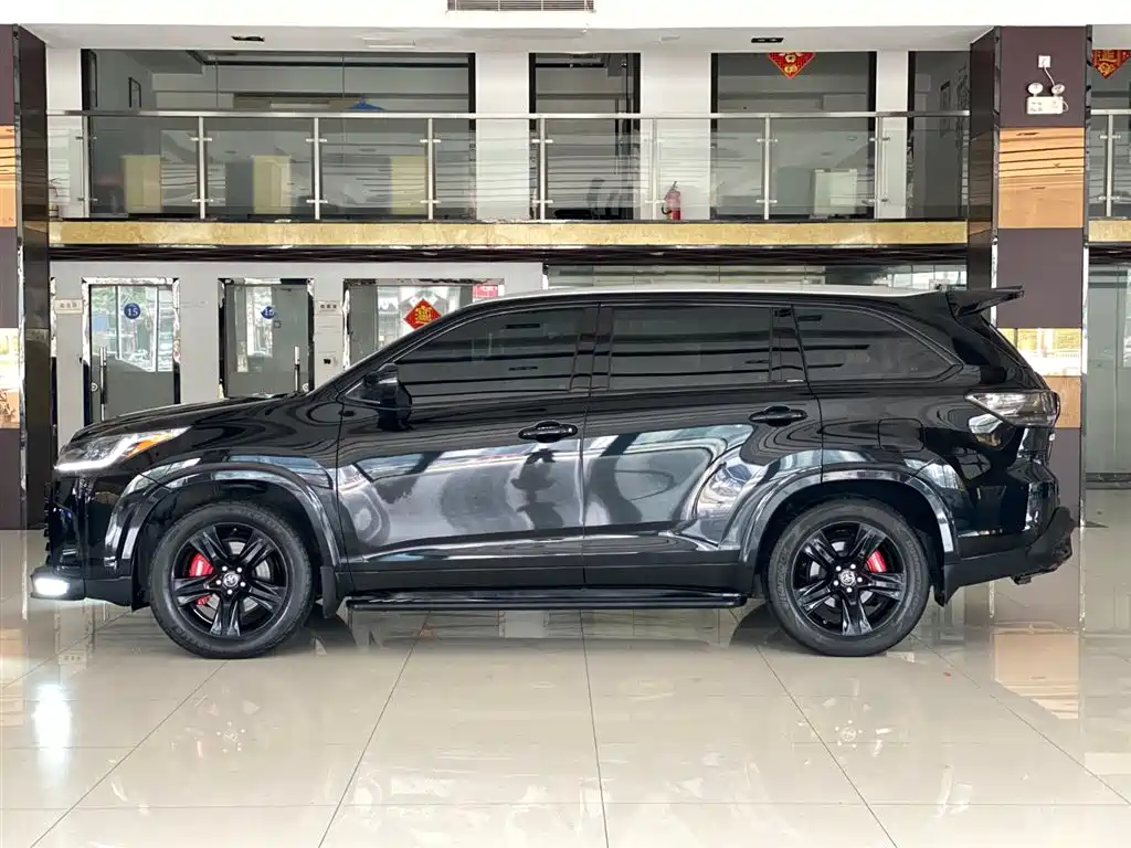 Toyota Toyota Highlander 2021 2.0T AWD Luxury 7-seater 2021 - thumbnail 4