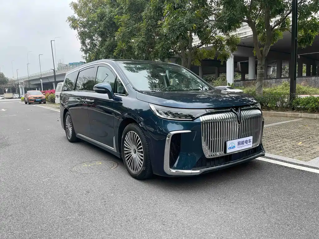 Lantu Automobile Lantu Dreamer 2025 PHEV AWD Flagship Kunpeng Edition 2024 - thumbnail 3