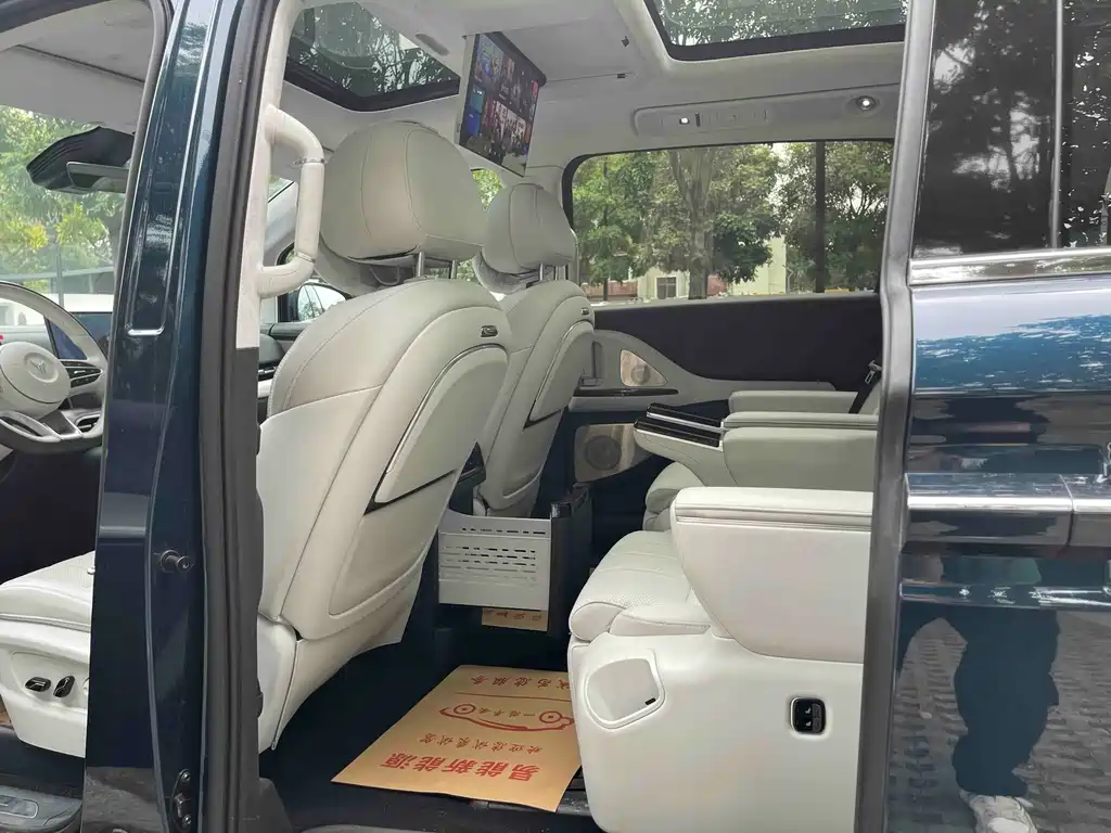 Lantu Automobile Lantu Dreamer 2025 PHEV AWD Flagship Kunpeng Edition 2024 - thumbnail 14