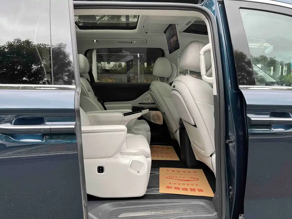 Lantu Automobile Lantu Dreamer 2025 PHEV AWD Flagship Kunpeng Edition 2024 - thumbnail 16