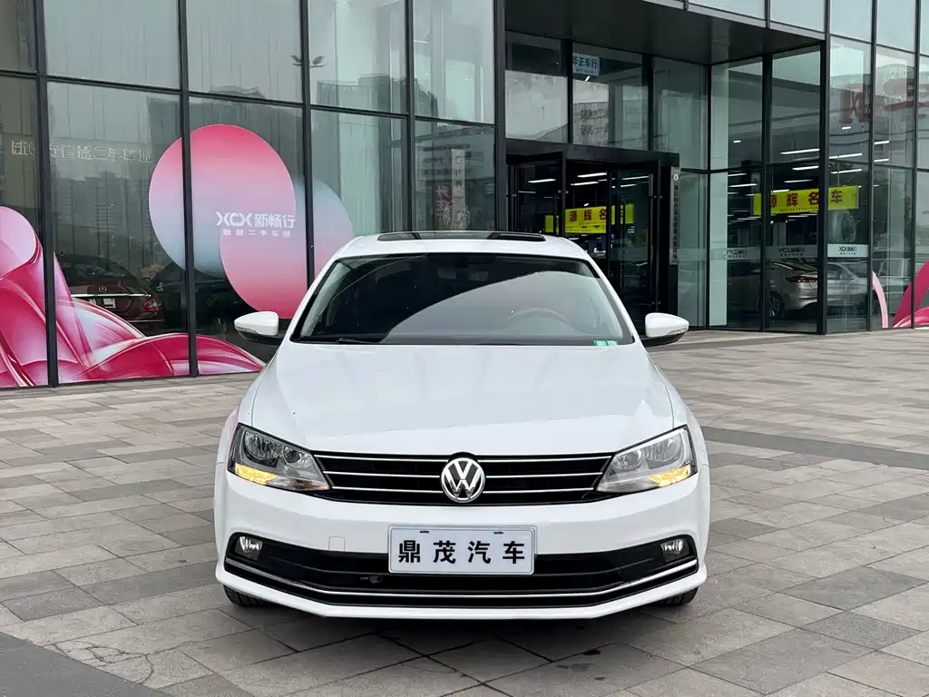 Volkswagen Volkswagen Sagitar 2018 180TSI DSG Premium Edition 2018 - thumbnail 3