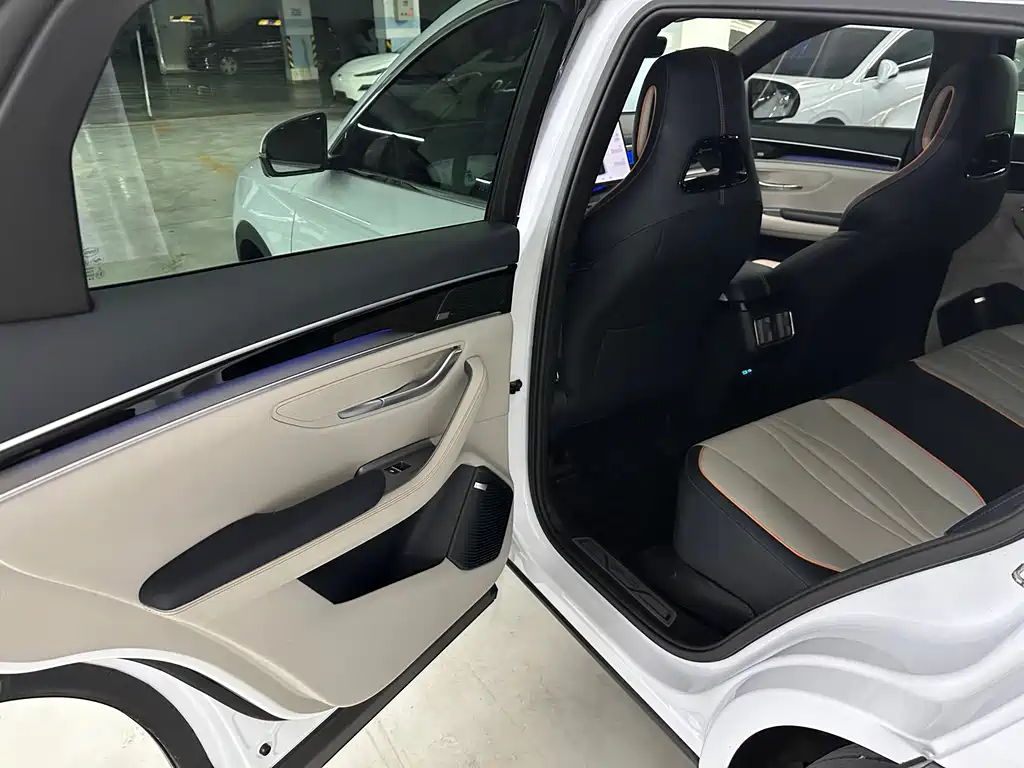 BYD BYD Song PLUS DM-i 2023 Champion Edition EV 605KM Flagship PLUS 2024 - thumbnail 16