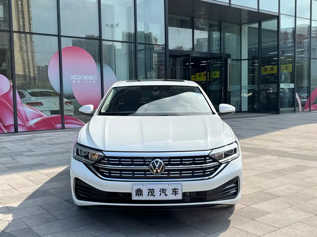 Volkswagen Volkswagen Sagitar 2024 300TSI DSG Comfortline 2024 - thumbnail 2