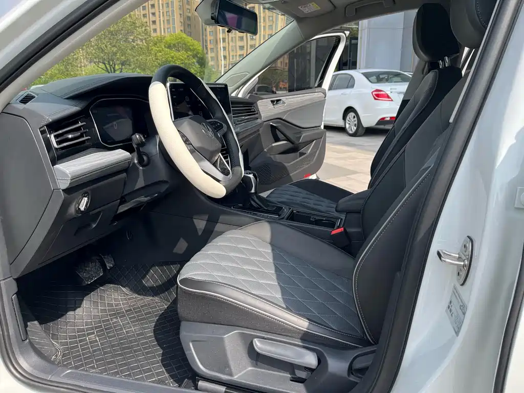 Volkswagen Volkswagen Sagitar 2024 300TSI DSG Comfortline 2024 - thumbnail 11