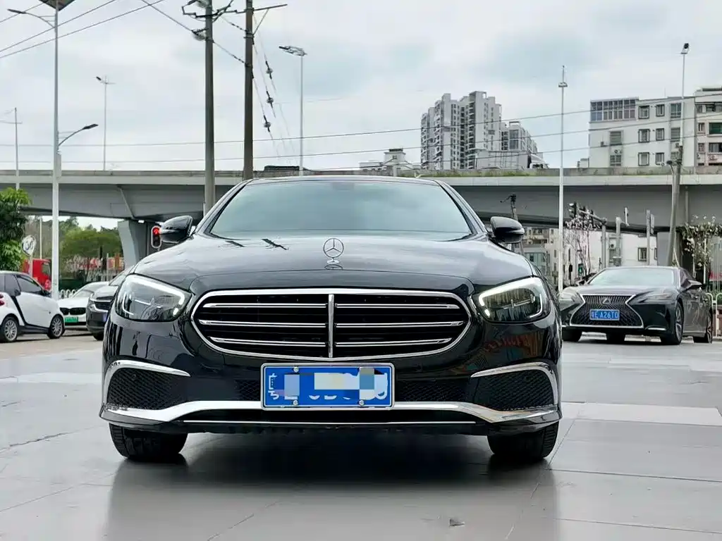 Mercedes-Benz Mercedes-Benz E-Class 2022 Model Year Facelift E 260 L Sport 2022 - thumbnail 2