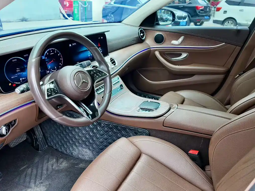 Mercedes-Benz Mercedes-Benz E-Class 2022 Model Year Facelift E 260 L Sport 2022 - thumbnail 4