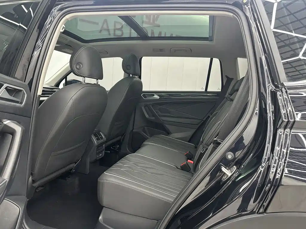 Volkswagen Tiguan L 2023 280TSI Automatic 2WD潮创Limited Edition 2023 - thumbnail 5