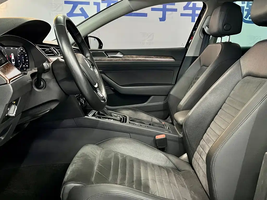 Volkswagen Magotan 2017 380TSI DSG Premium Edition 2017 - thumbnail 9